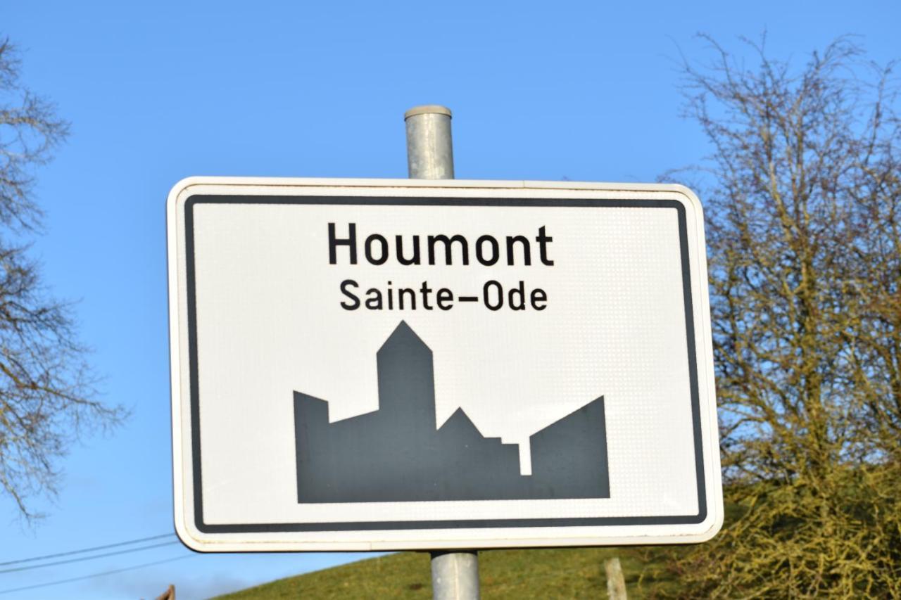 Gite Du Cheval Blanc Sainte-Ode Esterno foto